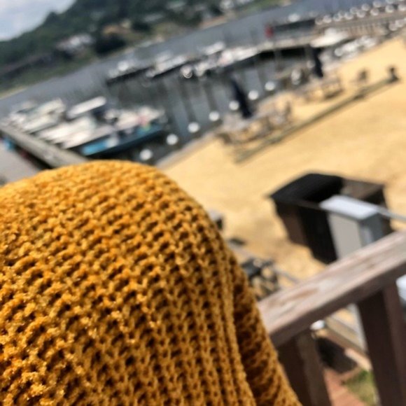 XL & XXL GOLD / YELLOW SOFT KNIT CREW NECK KNIT SWEATER!  NWT - Picture 6 of 10